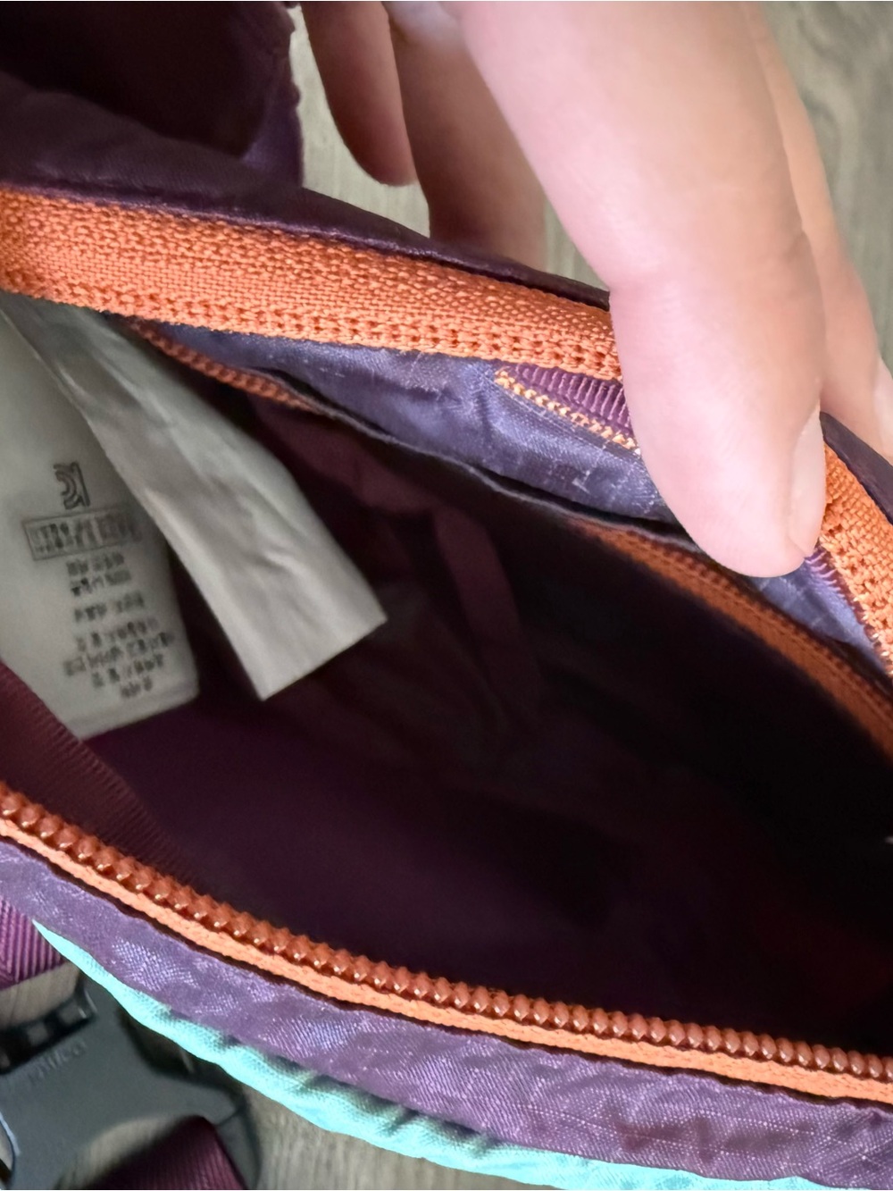 Patagonia Plum and Mint Crossbody Pack with Orange Zips - Picture 4 of 5